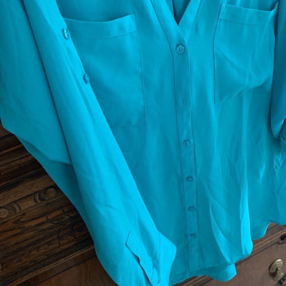 Blue express blouse - Picture 2 of 4